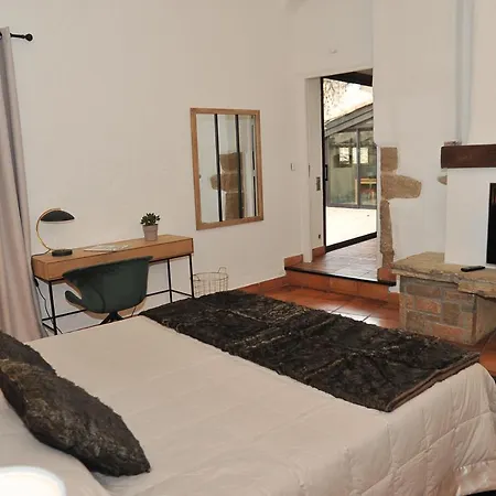 La Bouilhanne Bed & Breakfast *
